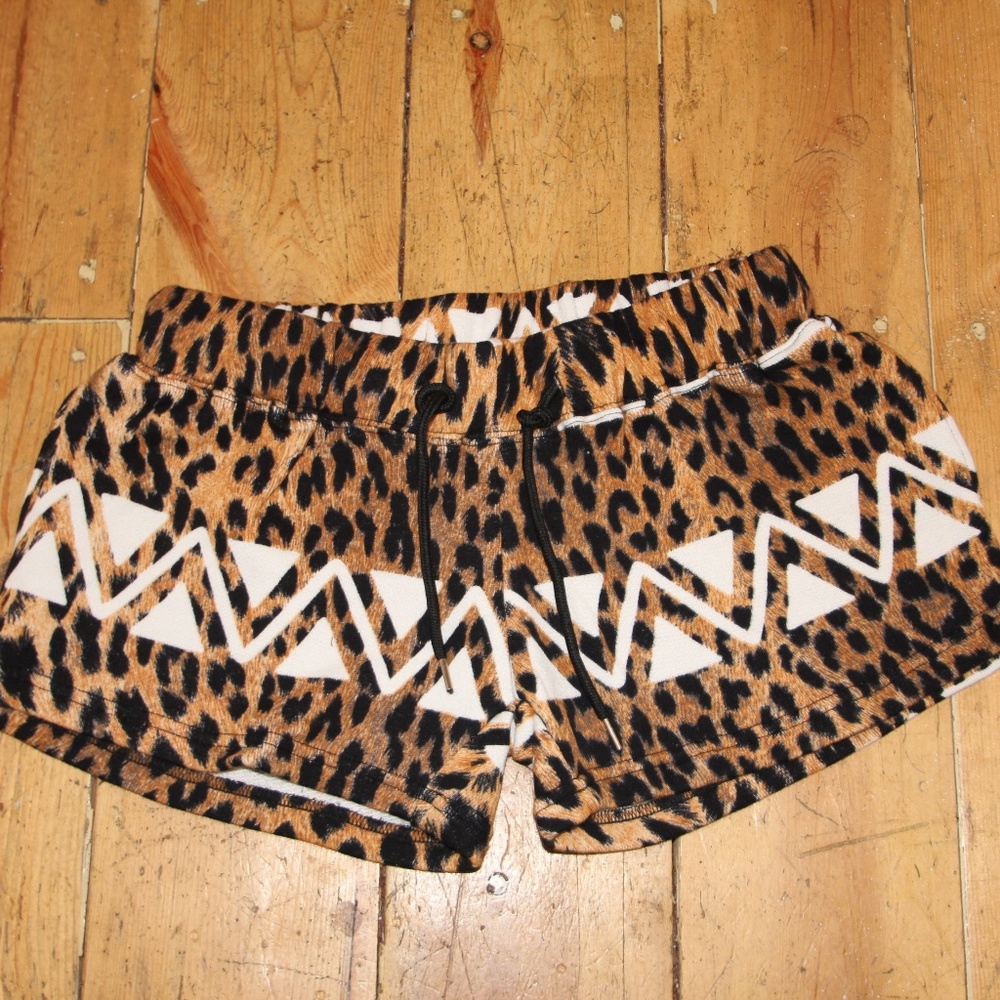 Joyrich short leopard sweatshorts